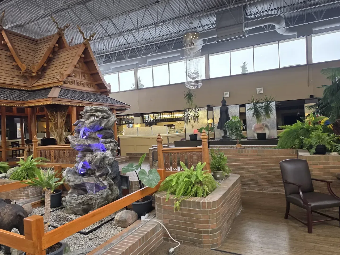 Medicine Hat Lodge, Medicine Hat